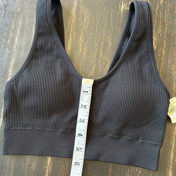 Superchill Seamless Padded Voop Bralette. Size Small - Picture 7 of 7